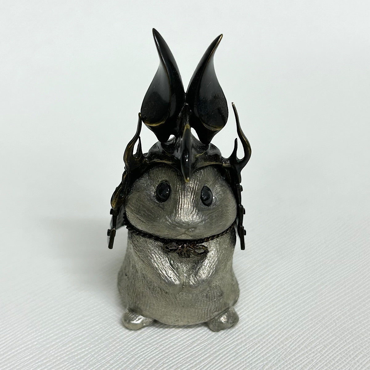 祝迫芳郎(Yoshiro IWAISAKO)「脱兎の陣(兜)」