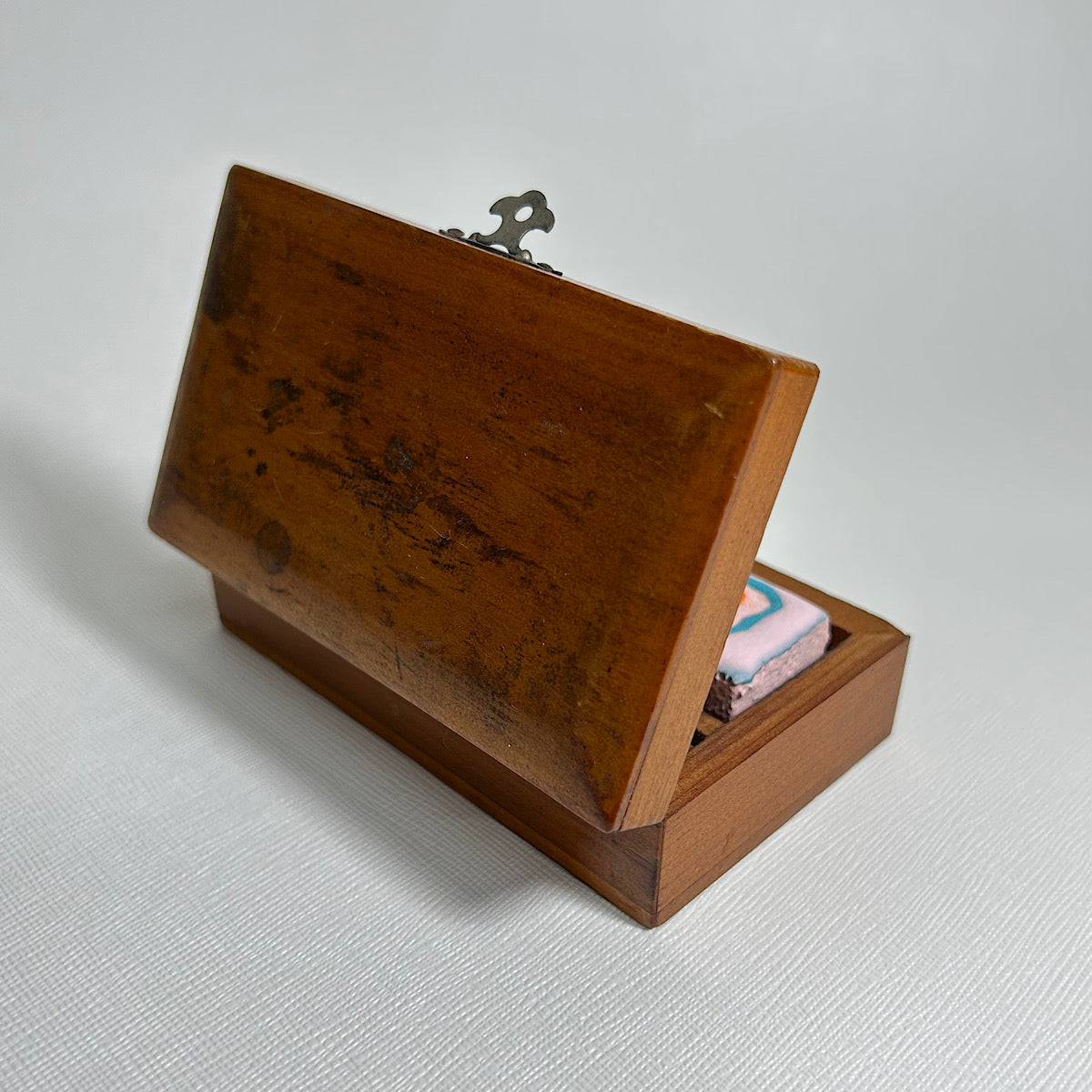 【絵画】杉山 佳（Kei SUGIYAMA）「花の箱」