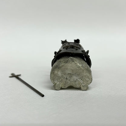 【金属アート】祝迫 芳郎（Yoshiro IWAISAKO）「窮鼠の陣 〜兜〜 槍」