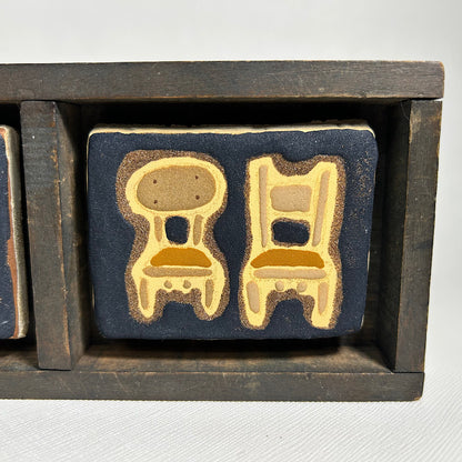 【絵画】杉山 佳（Kei SUGIYAMA）「小さい椅子を集める」