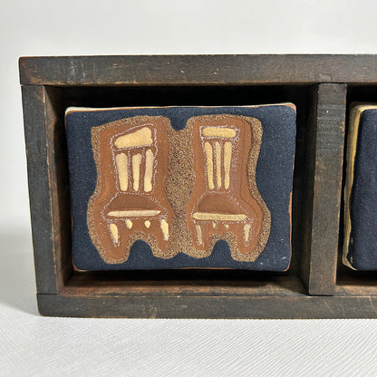 【絵画】杉山 佳（Kei SUGIYAMA）「小さい椅子を集める」